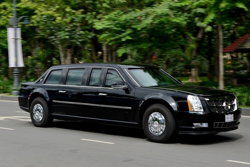 Anh: Cadillac One cua Tong thong Obama tren duong pho Sai Gon-Hinh-11