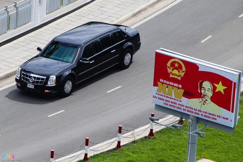 Anh: Cadillac One cua Tong thong Obama tren duong pho Sai Gon-Hinh-7