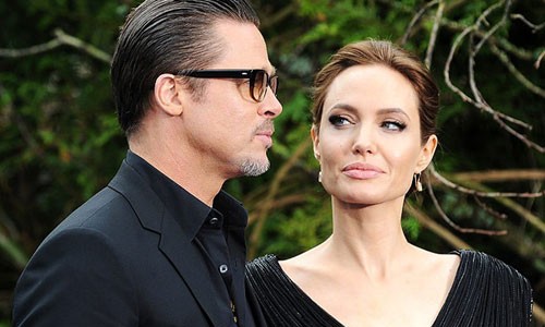 Ly hon Angelina Jolie Brad Pitt chia 400 trieu USD the nao