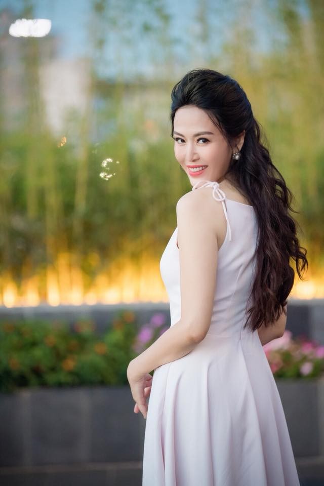 Nhan sac Hoa hau Thu Thuy thay doi ra sao sau khi dung 