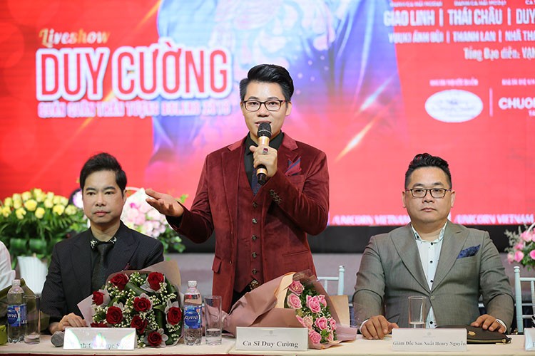 Den ung ho truyen nhan Duy Cuong, Ngoc Son bi “quay” chuyen chua lay vo