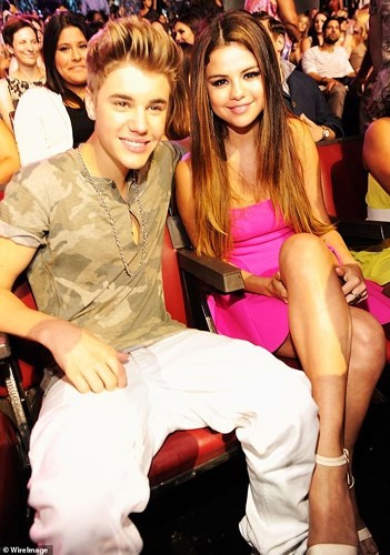 Justin Bieber ban chuyen co con sau tin soc Selena nhap vien-Hinh-11