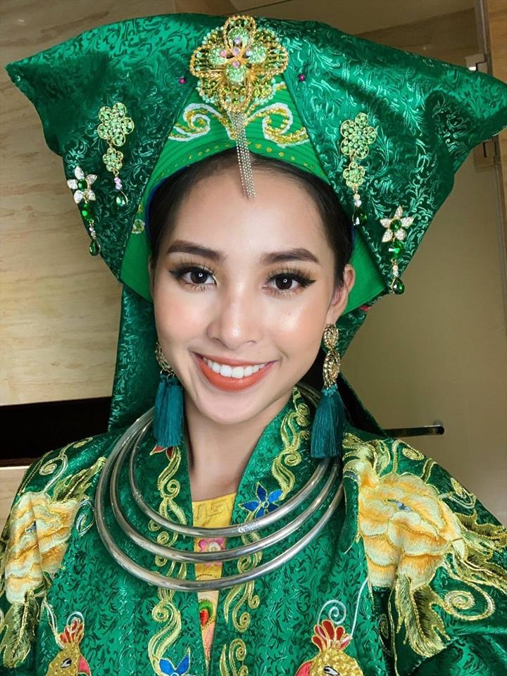 Tran Tieu Vy mang dieu mua chau van den Miss World 2018-Hinh-6