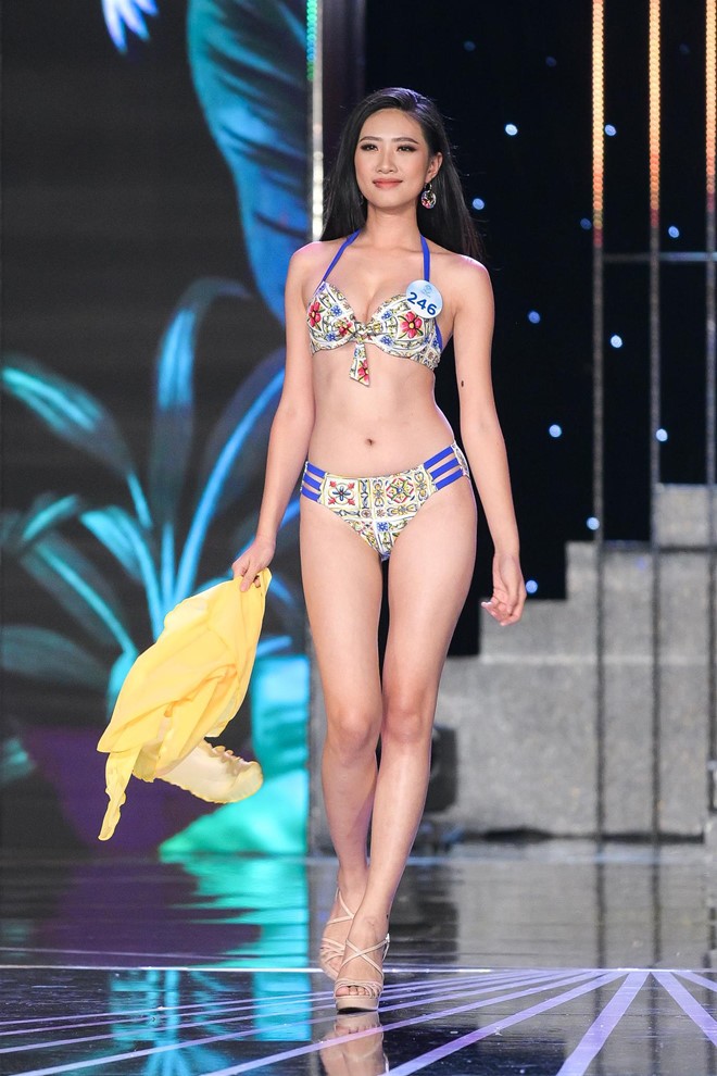 Thi sinh Miss World Viet Nam 2019 lo nhuoc diem khi dien ao tam-Hinh-17