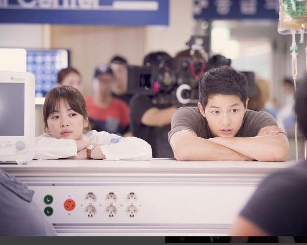 Truoc ly hon, Song Hye Kyo tung muon dung dong phim de mang thai-Hinh-2