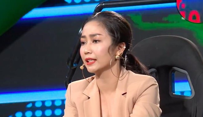 Oc Thanh Van tuyen bo cach gameshow: “Em kiem com kieu khac cho lanh“