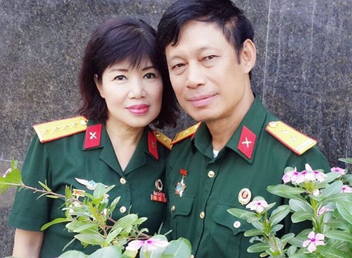 Chuyen nguoi vo hoa trang nghin lan cho chong dong vai Bac Ho-Hinh-2