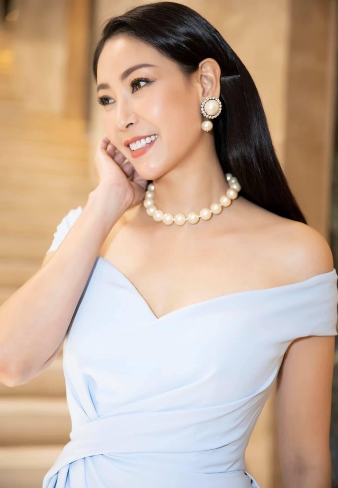 Nhat Kim Anh bi nga rach day chang, nhin nep chan ma xot-Hinh-2