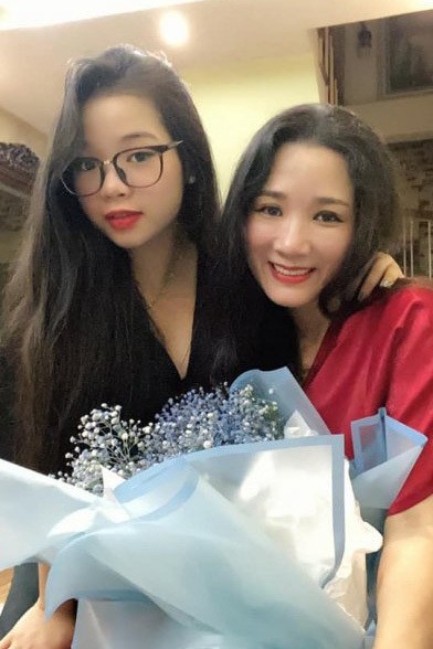 Hai con gai tai nang, xinh nhu hoa cua Thanh Thanh Hien-Hinh-10