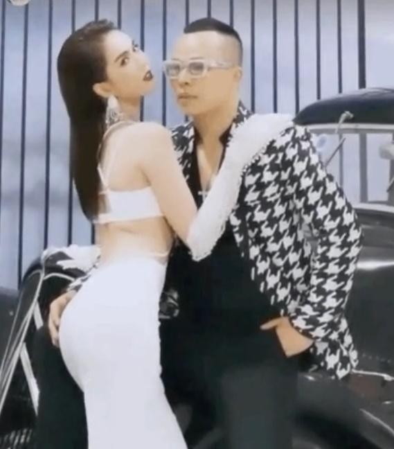 Vu Khac Tiep bi che tho thien khi vo mong Ngoc Trinh-Hinh-2