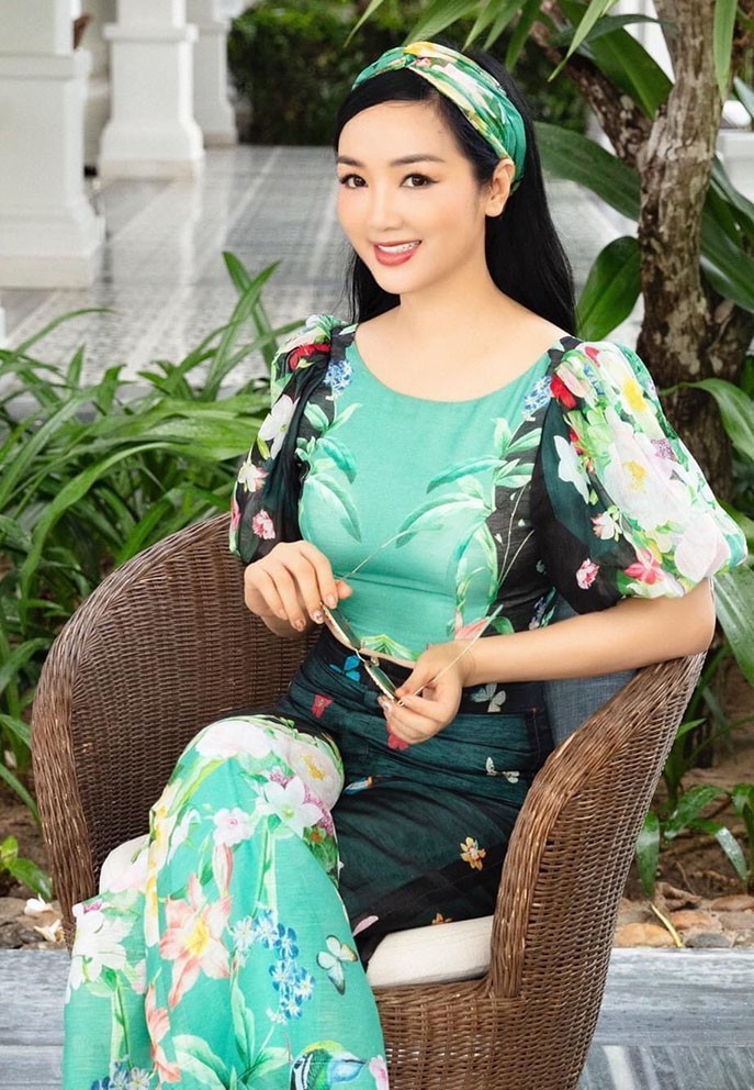 Thanh Lam hanh phuc binh yen ben ban trai bac si-Hinh-11