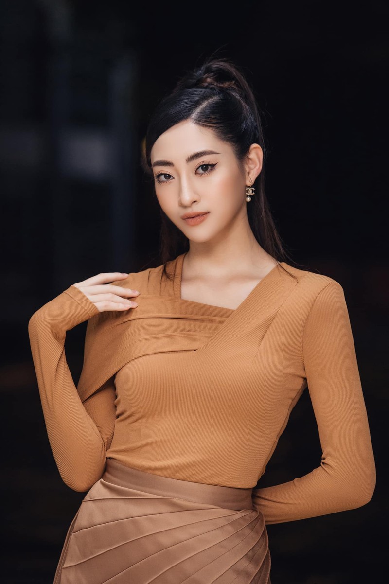 Vua bi che mac ho, Luong Thuy Linh lay khan lam ao sieu dinh-Hinh-5