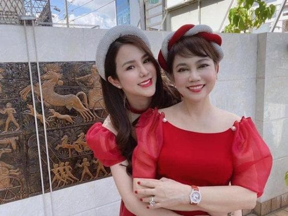 Me chong Diep Lam Anh xuat chieu hiem hoc, Quynh Thu bi reo ten