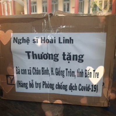 Xon xao hinh anh Hoai Linh am tham ho tro mien Tay chong dich