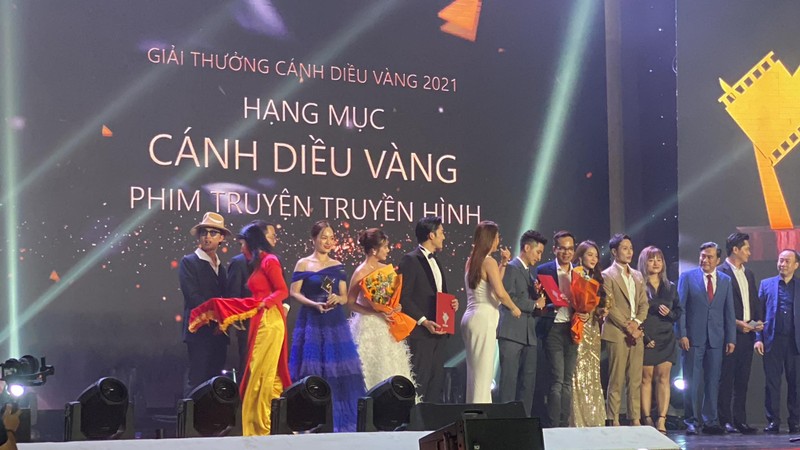 Thanh Son - Kha Ngan dat tay nhau doat giai Canh dieu-Hinh-3