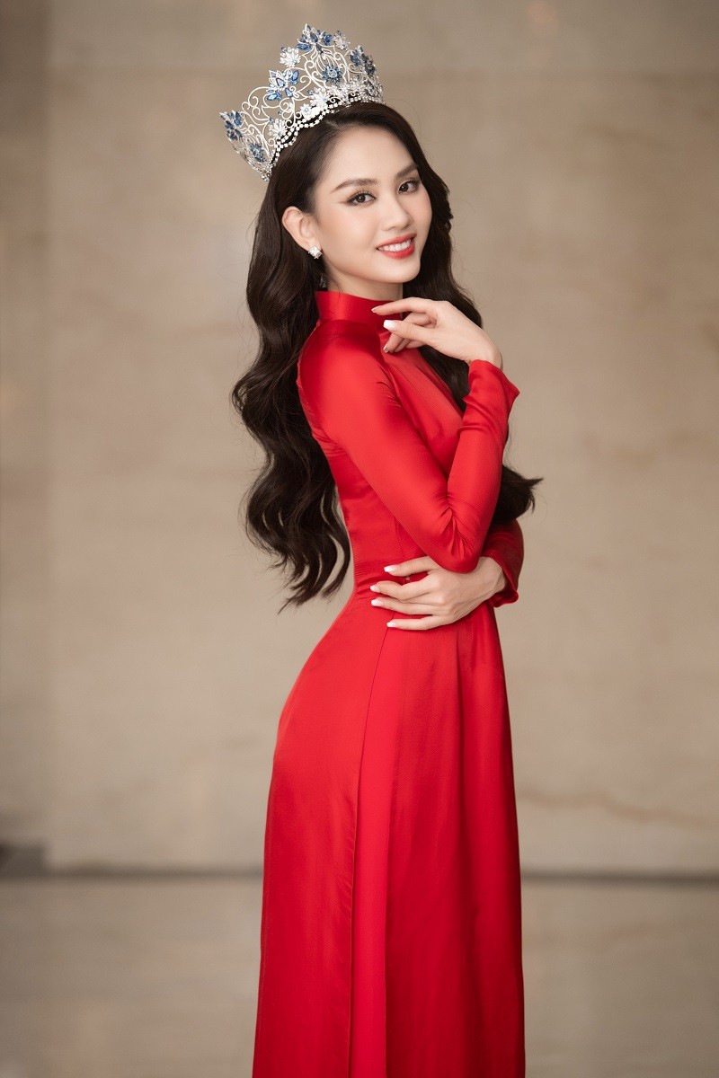 Ly do Hoa hau Mai Phuong ban vuong mien sau 1 thang dang quang-Hinh-2