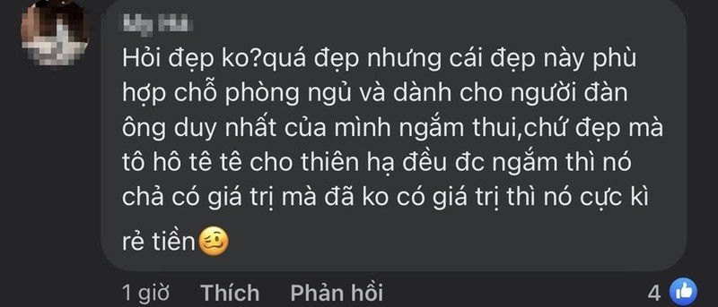 Trang phuc mua cot sieu ngan cua Quynh Nga bi 