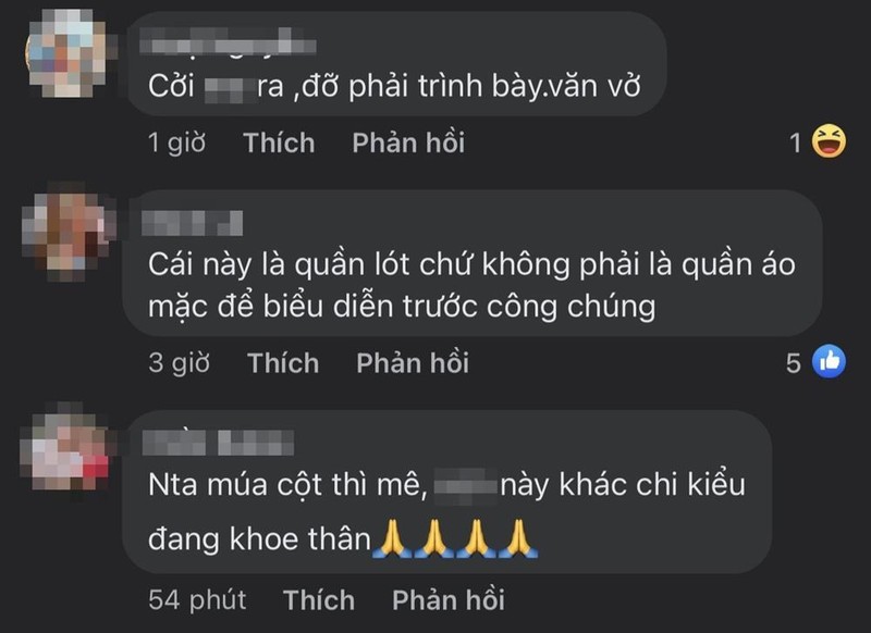 Trang phuc mua cot sieu ngan cua Quynh Nga bi 