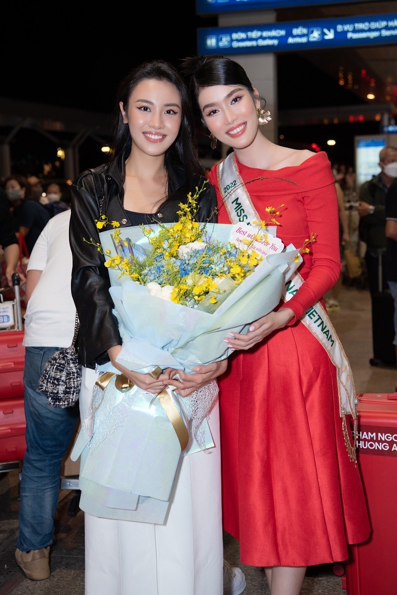 Dan hau dinh dam tien Phuong Anh len duong thi Miss International 2022-Hinh-8