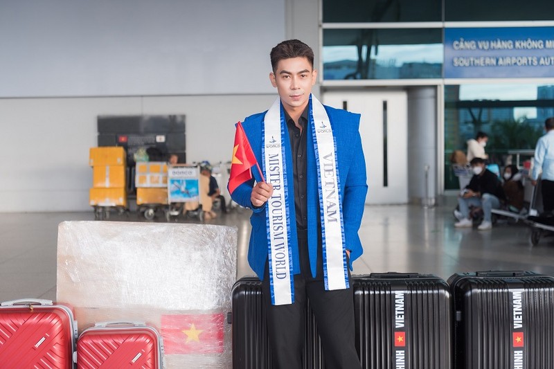 Phung Phuoc Thinh mang gan 90kg hanh ly sang Philippines thi Mister Tourism World-Hinh-11