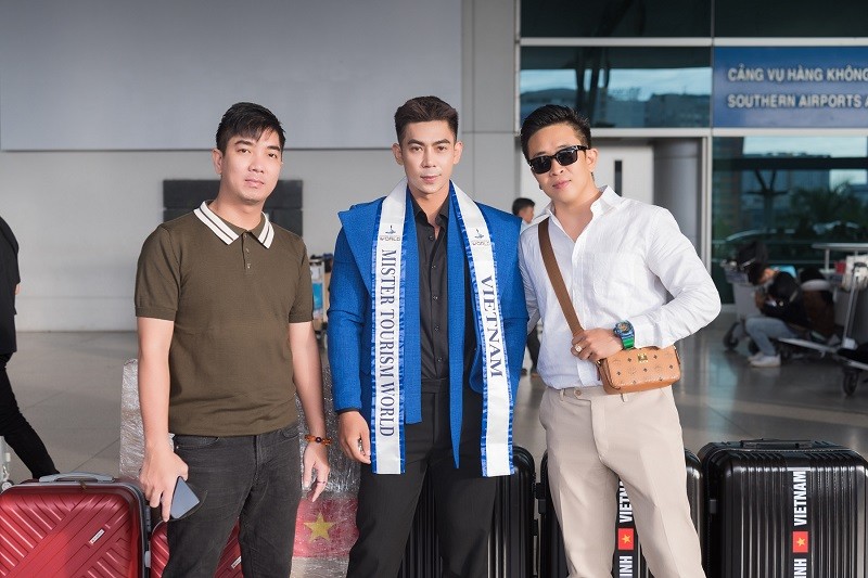 Phung Phuoc Thinh mang gan 90kg hanh ly sang Philippines thi Mister Tourism World-Hinh-8
