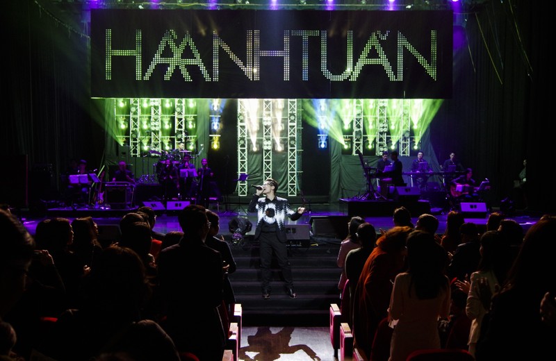 Thuong hieu concert Ha Anh Tuan mat gia