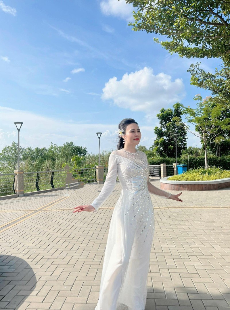 Hoa hậu Phan Kim Oanh trở lại Myanmar sau 7 tháng đăng quang - Hình 4 Hoa hau Phan Kim Oanh tro lai Myanmar sau 7 thang dang quang-Hinh-4