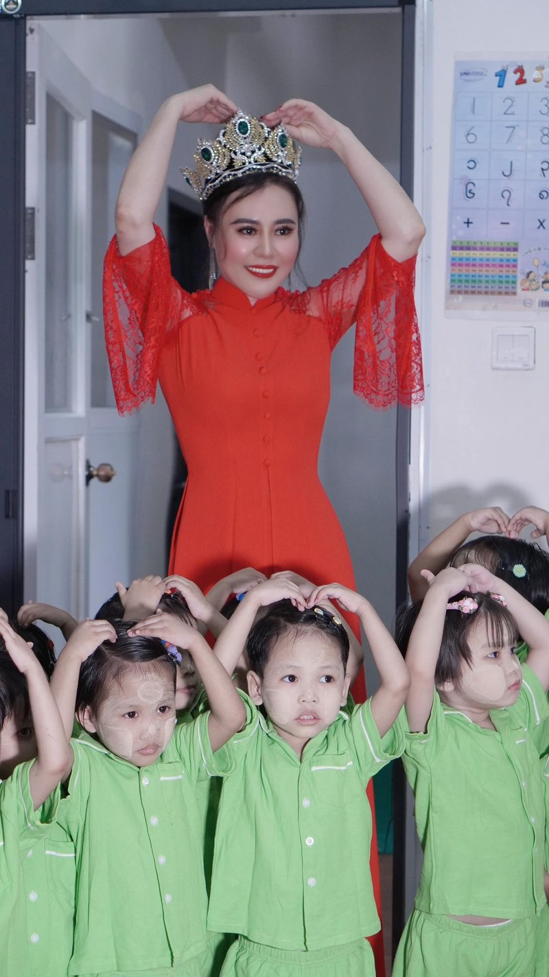 Hoa hậu Phan Kim Oanh trở lại Myanmar sau 7 tháng đăng quang - Hình 7 Hoa hau Phan Kim Oanh tro lai Myanmar sau 7 thang dang quang-Hinh-7
