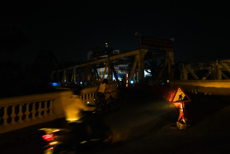 Nhieu noi o Ha Noi chim trong bong toi vi cat giam dien-Hinh-7