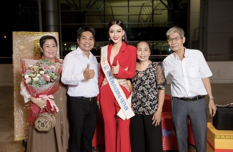 Dang Thanh Ngan len duong sang Ba Lan thi Miss Supranational 2023-Hinh-2