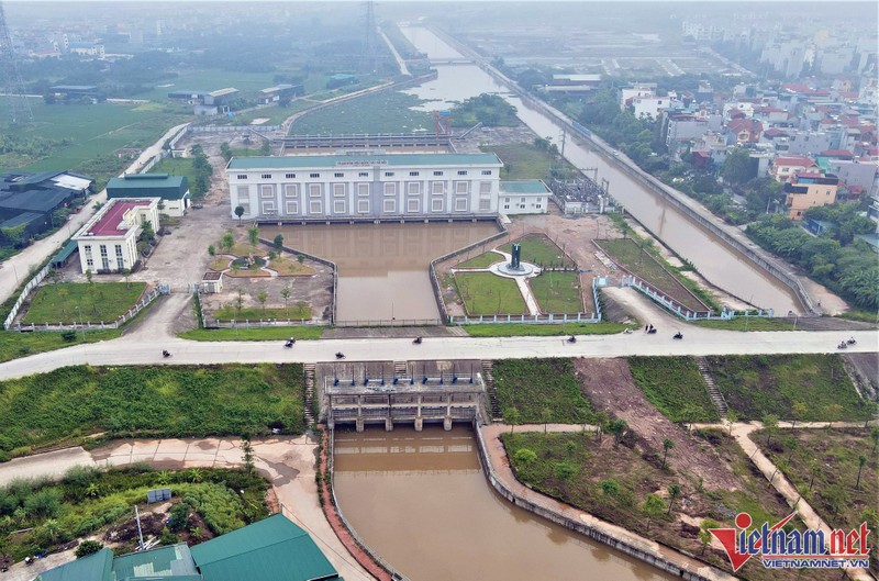 Ha Noi that hua, tram bom nghin ty tiep tuc “khat nuoc“