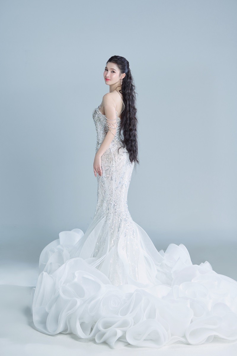 Phuong Nhi hoa “cong chua” voi vay da hoi cho chung ket Miss International-Hinh-9