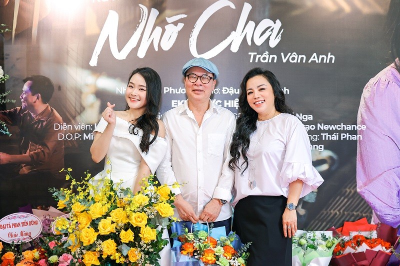 NSUT To Nga roi nuoc mat thuong hoc tro Tran Van Anh-Hinh-2