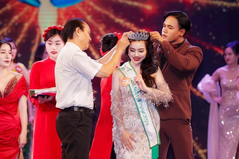 View - 	Người đẹp Phú Thọ lên ngôi á hậu Mrs Earth Vietnam 2024 là ai