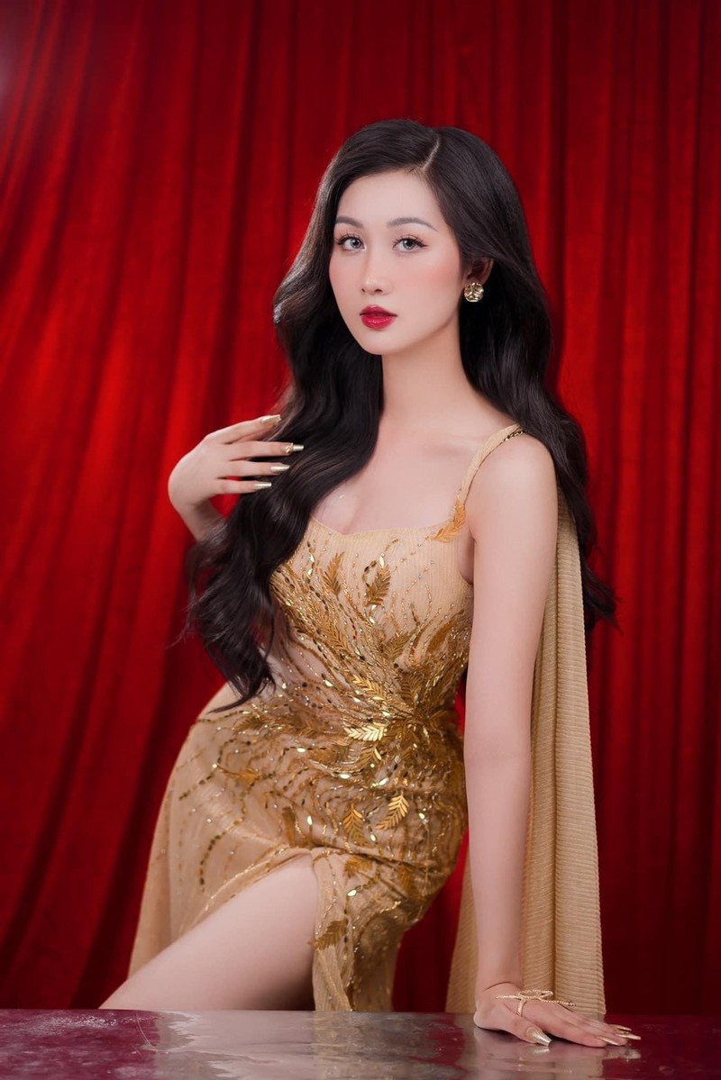 A hau Du lich Da Nang noi bat tai Miss Grand Vietnam 2024-Hinh-10