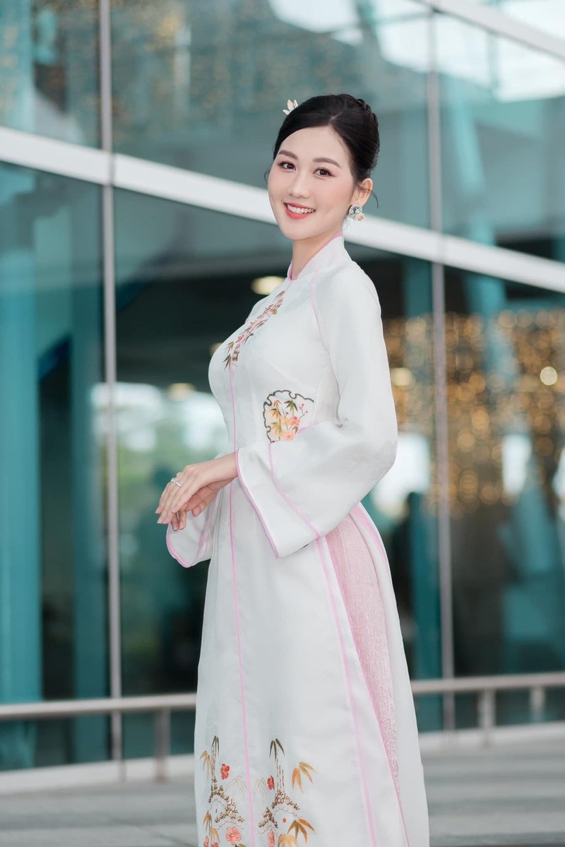 A hau Du lich Da Nang noi bat tai Miss Grand Vietnam 2024-Hinh-7