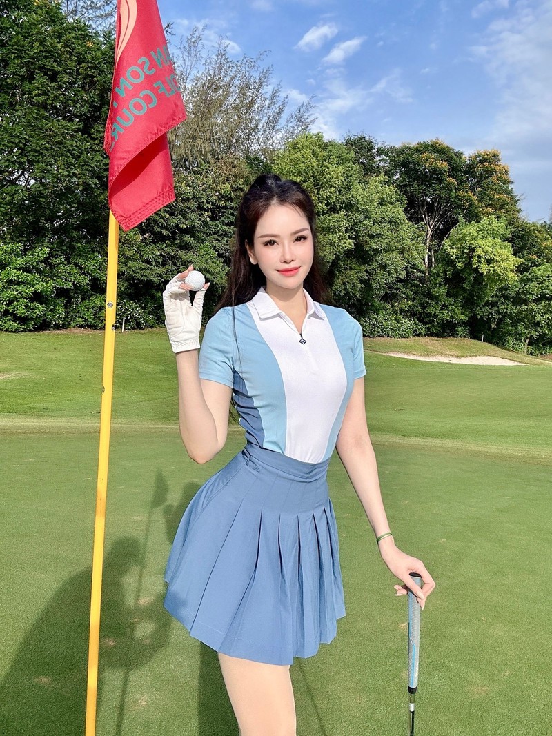 Cuu sieu mau Dao Lan Phuong tre trung, xinh dep tren san golf-Hinh-6