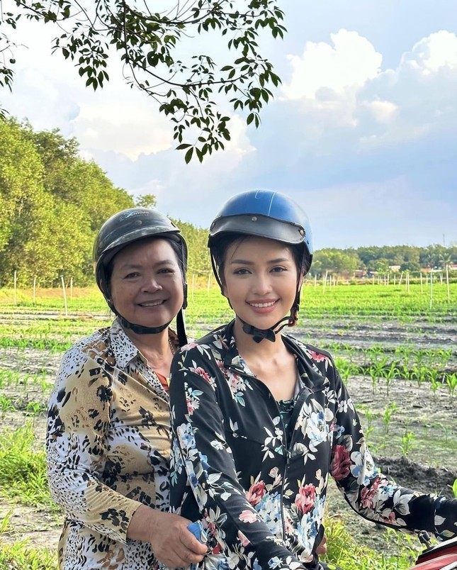 Me Hoa hau Ngoc Chau dot ngot qua doi vi tai nan giao thong-Hinh-3