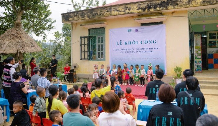 Son Tung built 1.5 square meters of school for students in Lang Nu-Hinh-3