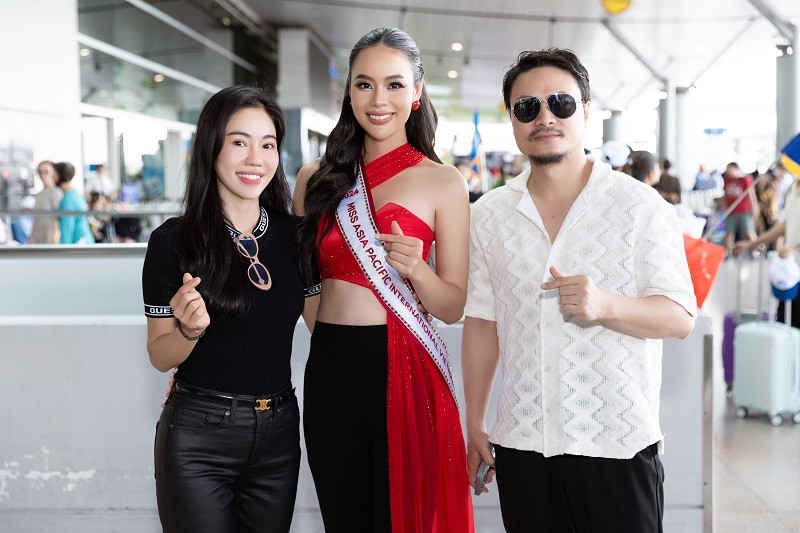 Dan hau dinh dam tien Anh Vuong di thi Miss Asia Pacific International 2024-Hinh-4