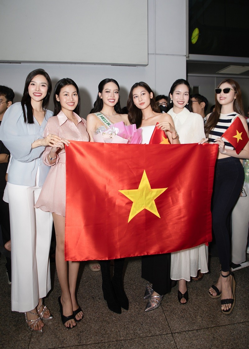 Thanh Thuy mang 150 kg hanh ly du thi Miss International 2024-Hinh-11