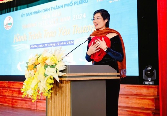 Thi sinh Hoa hau Thuong hieu Viet Nam 2024 bien hoa thi tai nang-Hinh-8