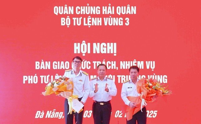 Bo nhiem nhan su Bo Tham muu Hai quan va Vung 3 Hai quan