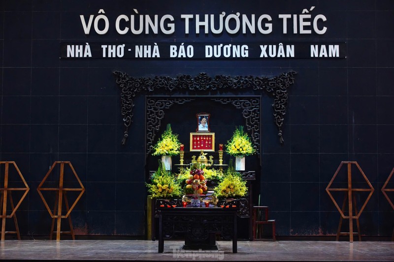 Phut tien biet nha tho, nha bao Duong Xuan Nam-Hinh-26