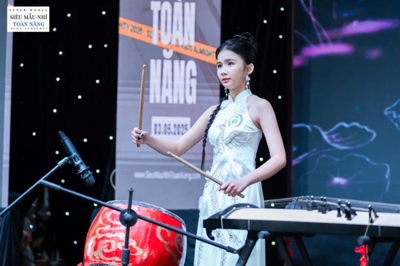 Chan dung quan quan Sieu mau nhi Toan nang 2025 Nguyen Huynh Yen Trang-Hinh-5