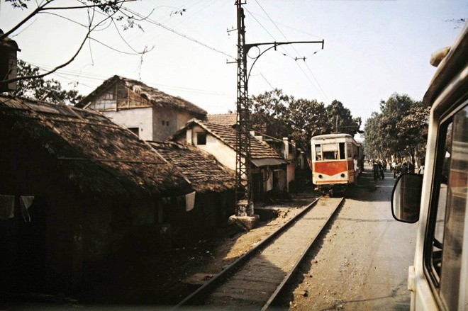 Tau dien Ha Noi - ky uc vang bong mot thoi-Hinh-5