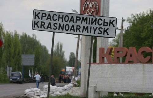 Linh tinh nguyen Ukraine hiep dam hang tram phu nu?