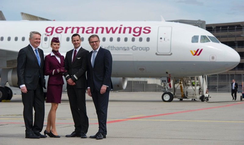 Ngam dan tiep vien Germanwings xinh dep rang ngoi-Hinh-7