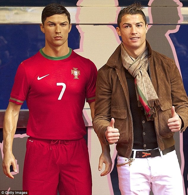 Tuong sap tram trieu trong biet thu cua Cristiano Ronaldo-Hinh-2