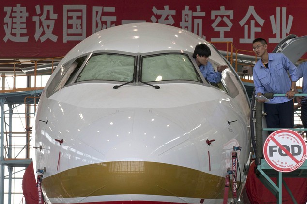Ben trong xuong san xuat may bay C919 “Made in China”-Hinh-9